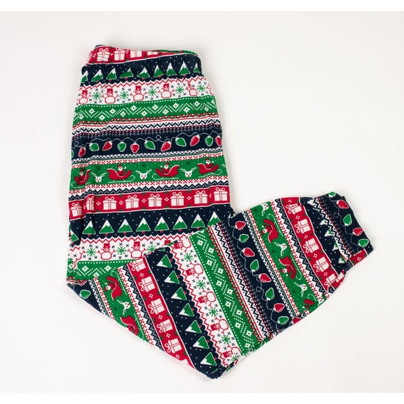 PLACE Adult Christmas Themed Pajama Set - Picture 2 of 5